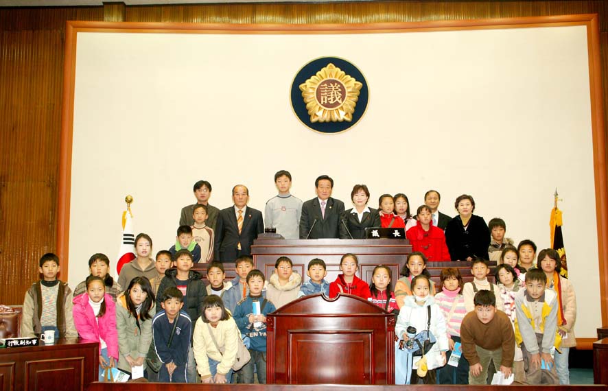 유천초등학교의회방문 이미지(1)