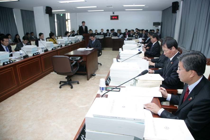 제219회 정례회 제2차 예산결산특별위원회(2) 대표이미지