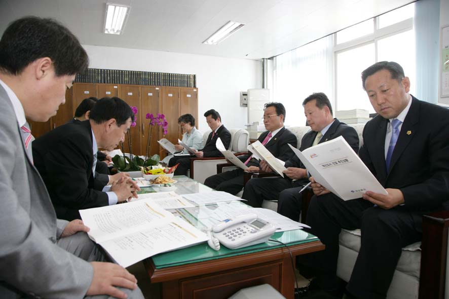 기획경제위원회의 혁신도시 관련 간담회 대표이미지