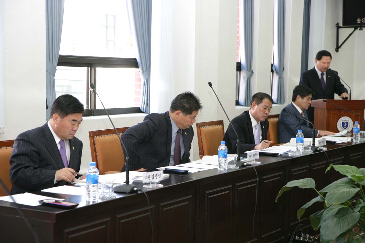 행정보건복지위원회, 경북도립대학 행정사무감사(2) 대표이미지