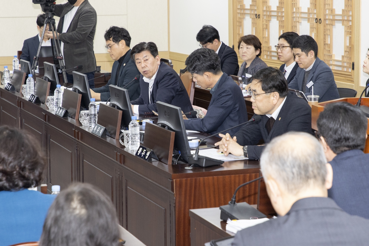제353회 임시회 교육위원회 이미지(2)
