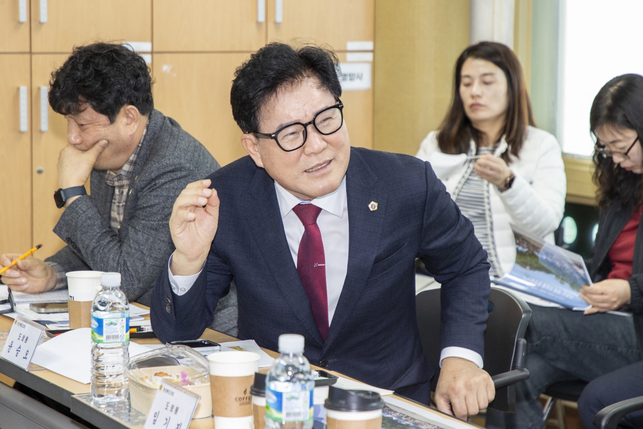 행정보건복지위원회 현지확인(경상북도 노인전문간호센터, 경북도립노인전문병원) 이미지(39)