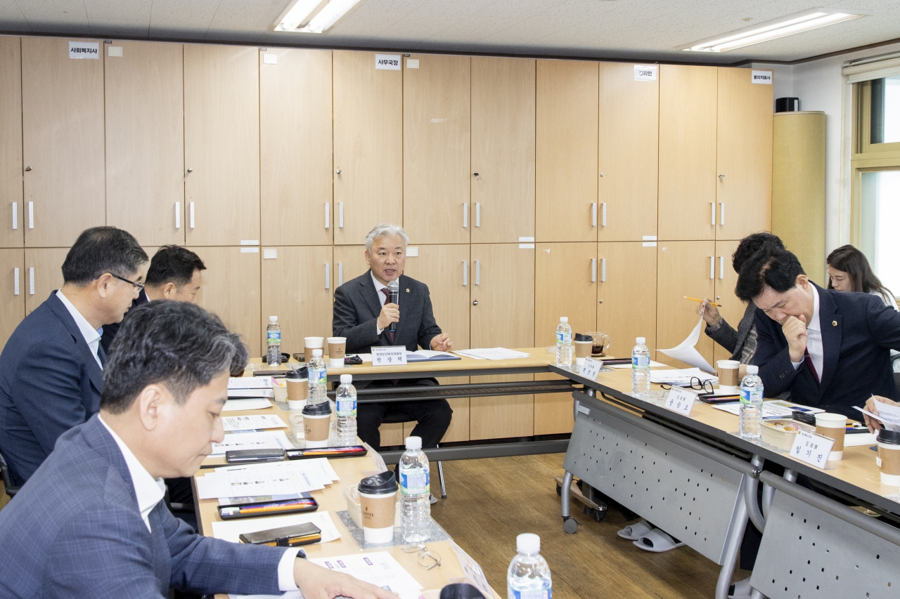 행정보건복지위원회 현지확인(경상북도 노인전문간호센터, 경북도립노인전문병원) 이미지(36)