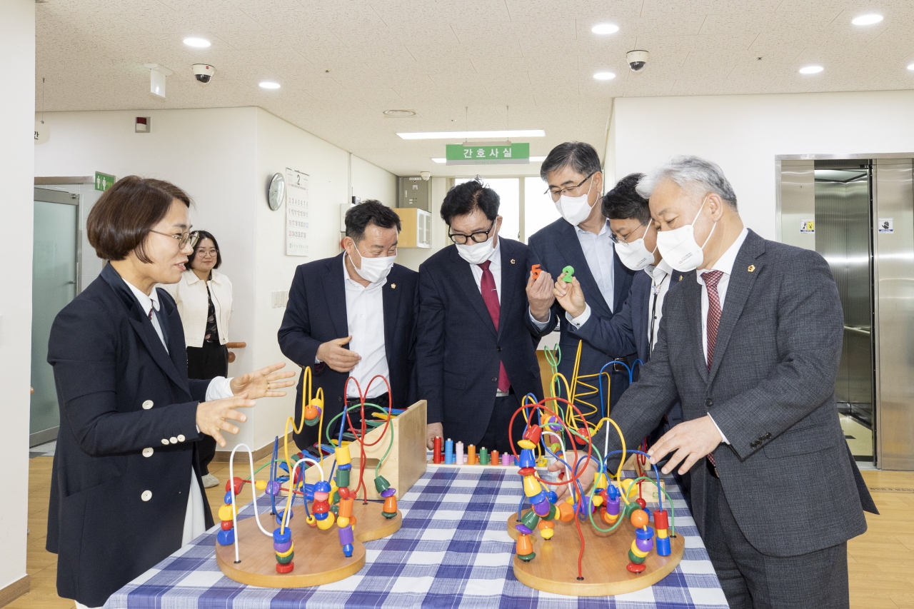 행정보건복지위원회 현지확인(경상북도 노인전문간호센터, 경북도립노인전문병원) 이미지(71)