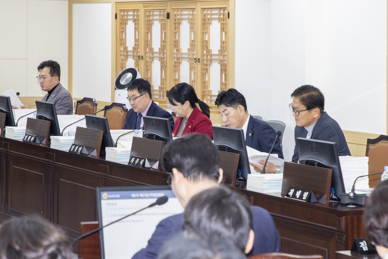 제351회 정례회 제6차 예산결산특별위원회 이미지(4)