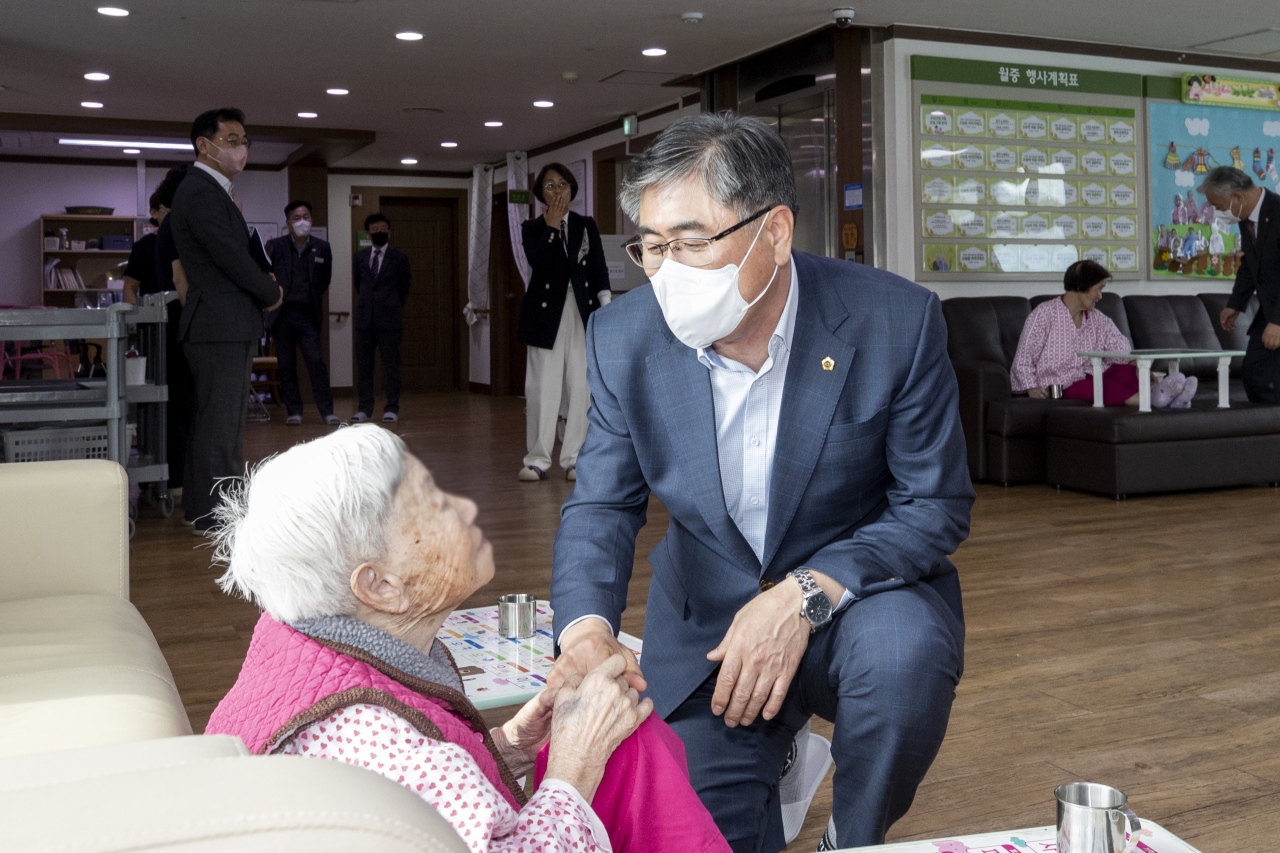 행정보건복지위원회 현지확인(경상북도 노인전문간호센터, 경북도립노인전문병원) 이미지(51)