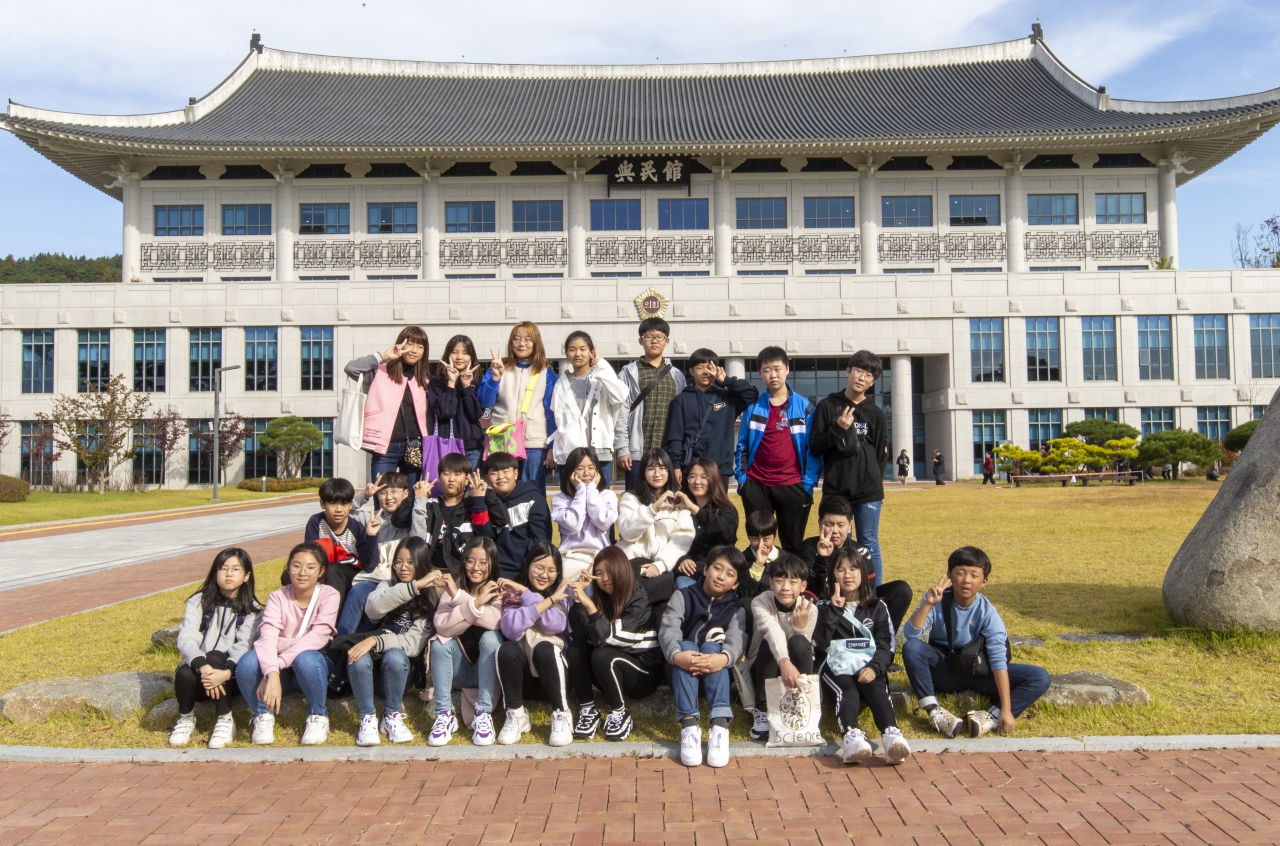 청소년의회교실-포항장흥초등학교 이미지(2)