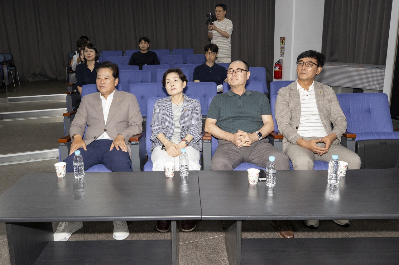 문화환경위원회 현지확인(경상북도 환경연수원, 농심 구미공장) 이미지(33)