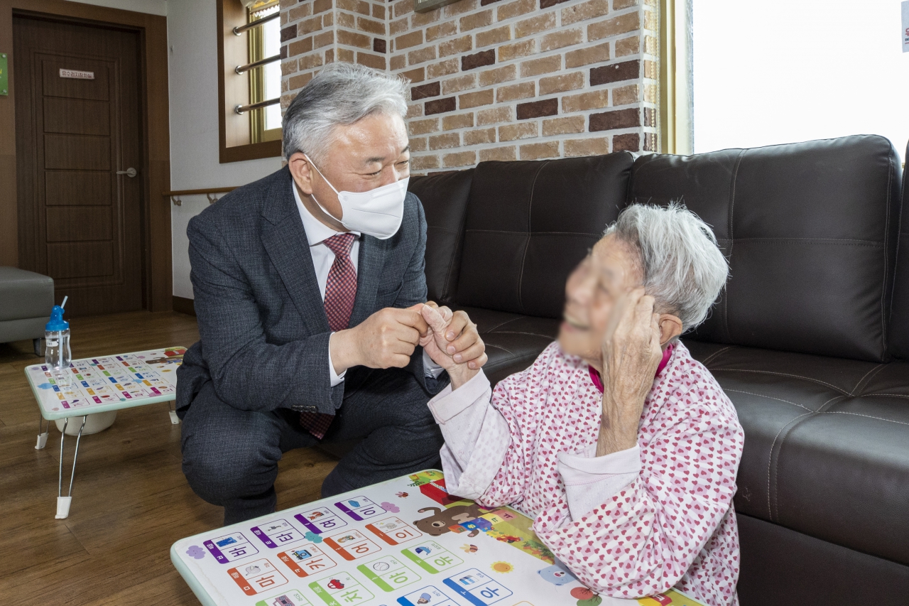 행정보건복지위원회 현지확인(경상북도 노인전문간호센터, 경북도립노인전문병원) 이미지(56)