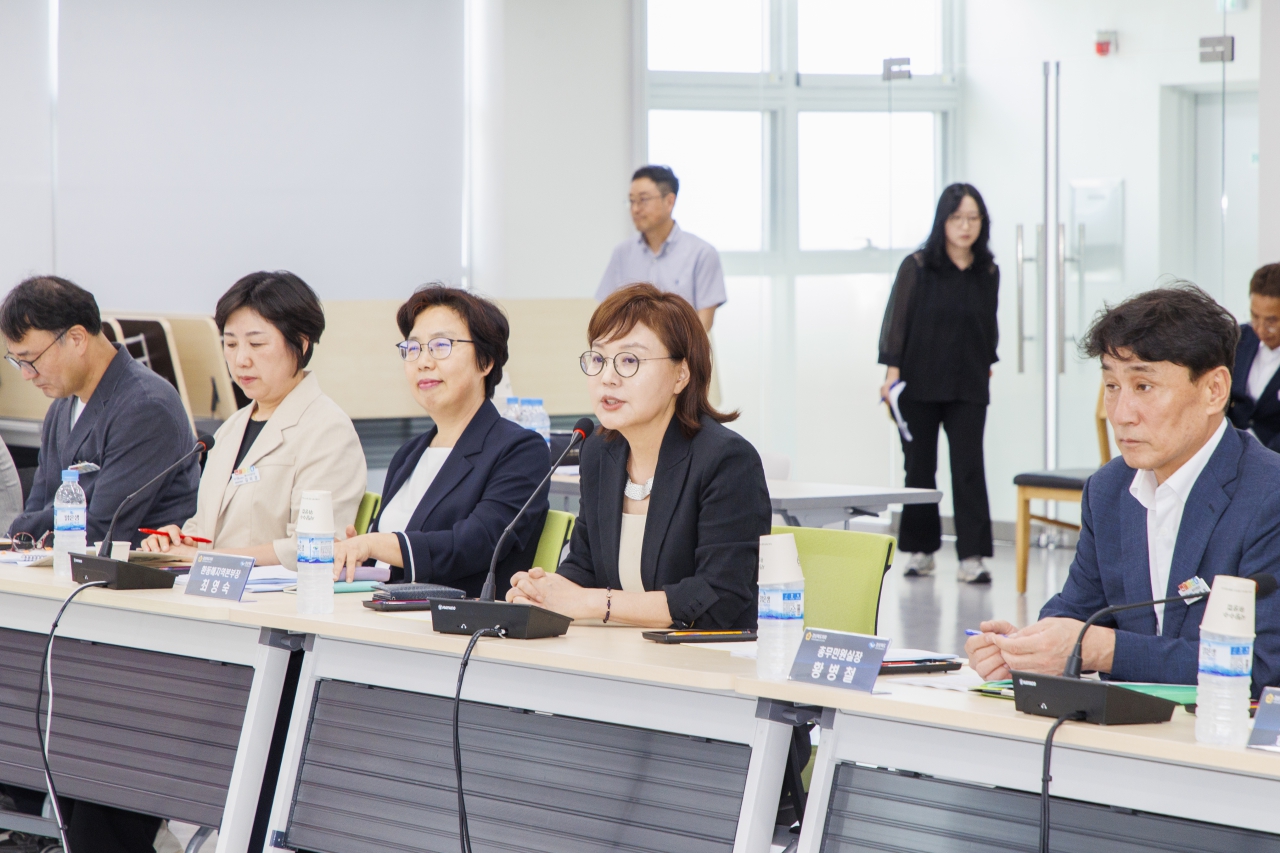 의장단 및 상임위원장 워크숍 이미지(8)