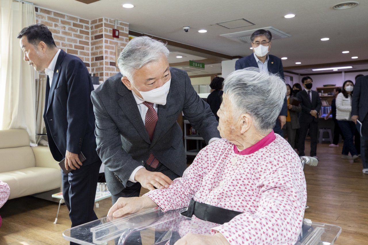 행정보건복지위원회 현지확인(경상북도 노인전문간호센터, 경북도립노인전문병원) 이미지(46)