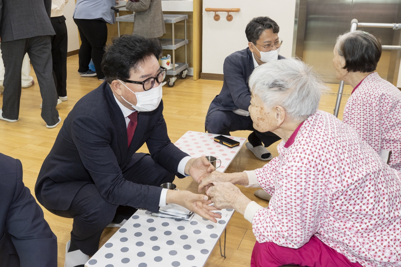 행정보건복지위원회 현지확인(경상북도 노인전문간호센터, 경북도립노인전문병원) 이미지(61)