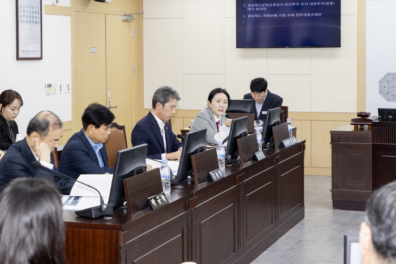 제353회 임시회 문화환경위원회 이미지(3)