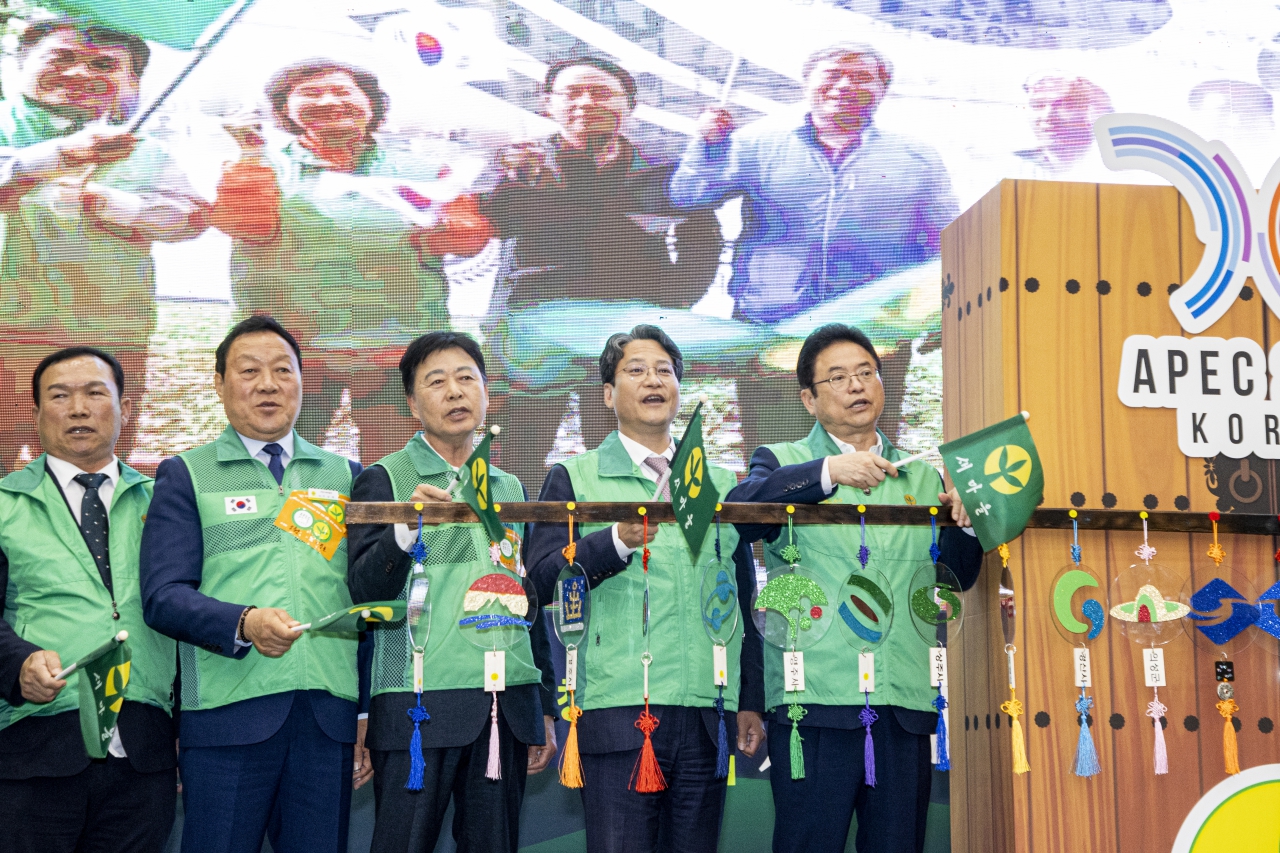 제15회 새마을의날 기념식 이미지(30)