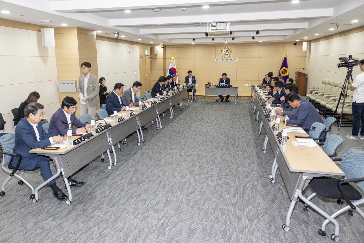 제366회 제1차 정례회 경북대구행정통합특별위원회 이미지(8)