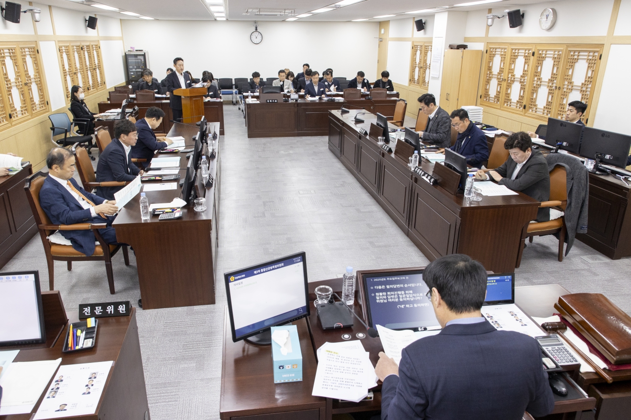 제352회 임시회 통합신공항특별위원회 이미지(5)