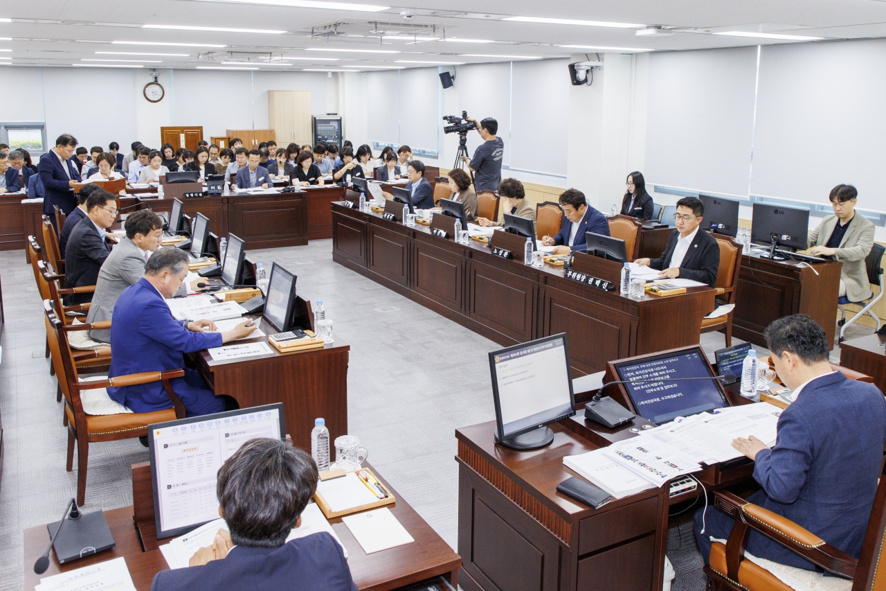 제364회 임시회 제2차 행정보건복지위원회 이미지(6)