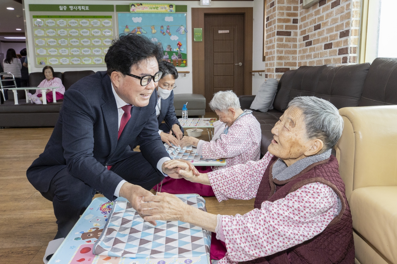 행정보건복지위원회 현지확인(경상북도 노인전문간호센터, 경북도립노인전문병원) 이미지(50)