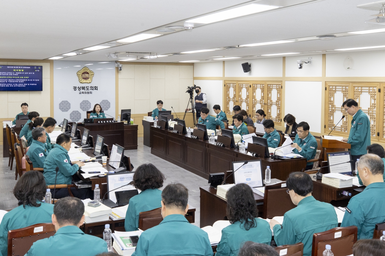 제355회 임시회 교육위원회 대표이미지