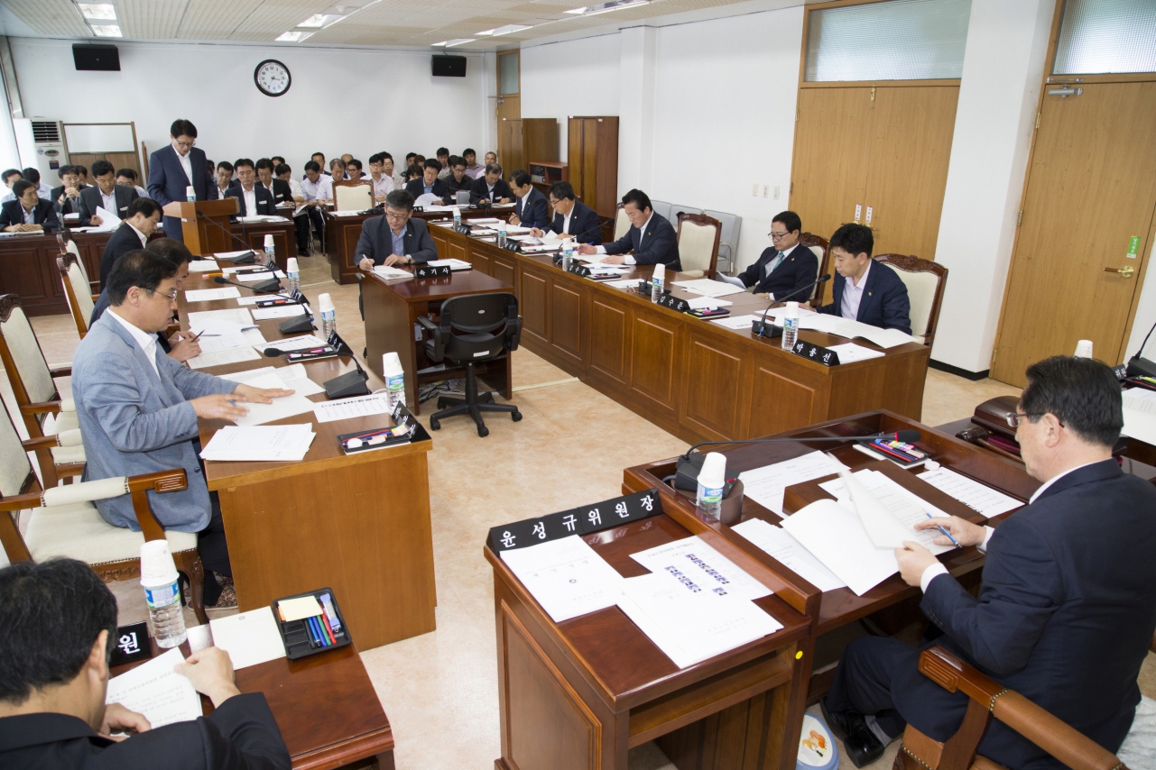 제272회 건설소방위원회 임시회 개최입니다. 대표이미지