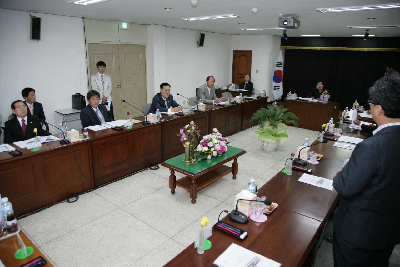 경상북도의회 농수산위원회 의성 신물질연구소 및 원예브랜드 육성사업 현장확인 대표이미지