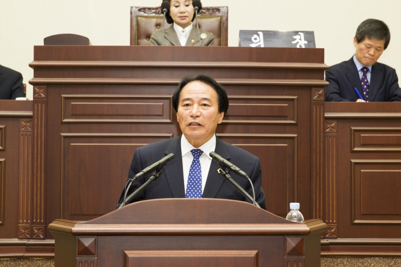 경상북도의회 제9대 의장으로 선출된 이시하 의장 이미지(2)