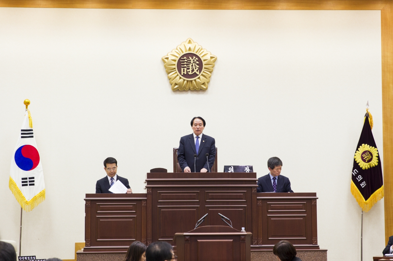 경상북도의회 제9대 의장으로 선출된 이시하 의장 이미지(3)