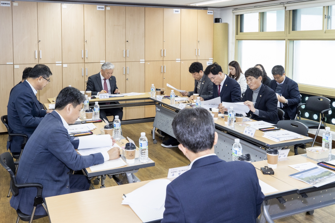 행정보건복지위원회 현지확인(경상북도 노인전문간호센터, 경북도립노인전문병원) 이미지(29)