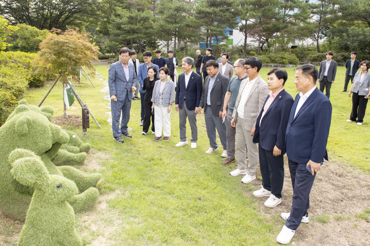 문화환경위원회 현지확인(경상북도 환경연수원, 농심 구미공장) 이미지(3)