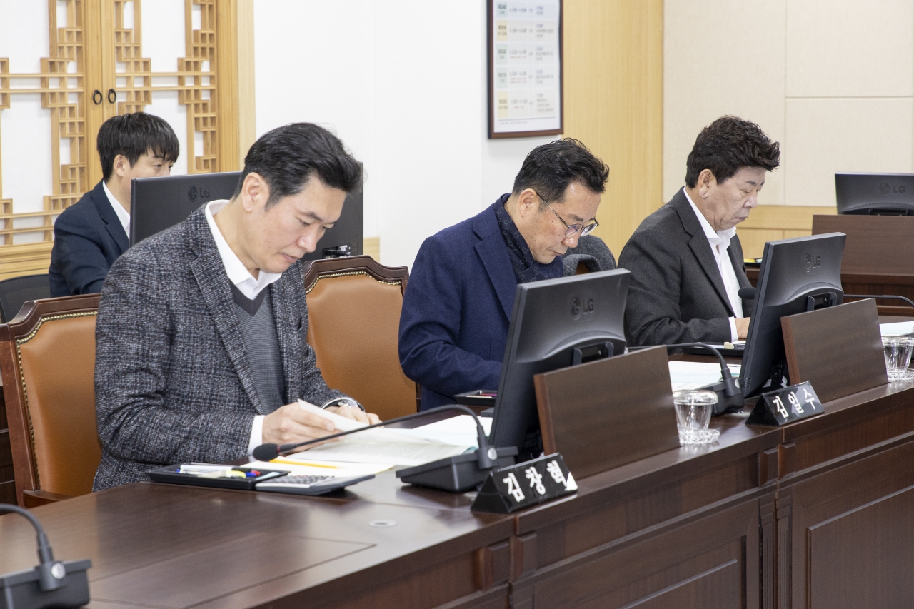제352회 임시회 통합신공항특별위원회 이미지(2)