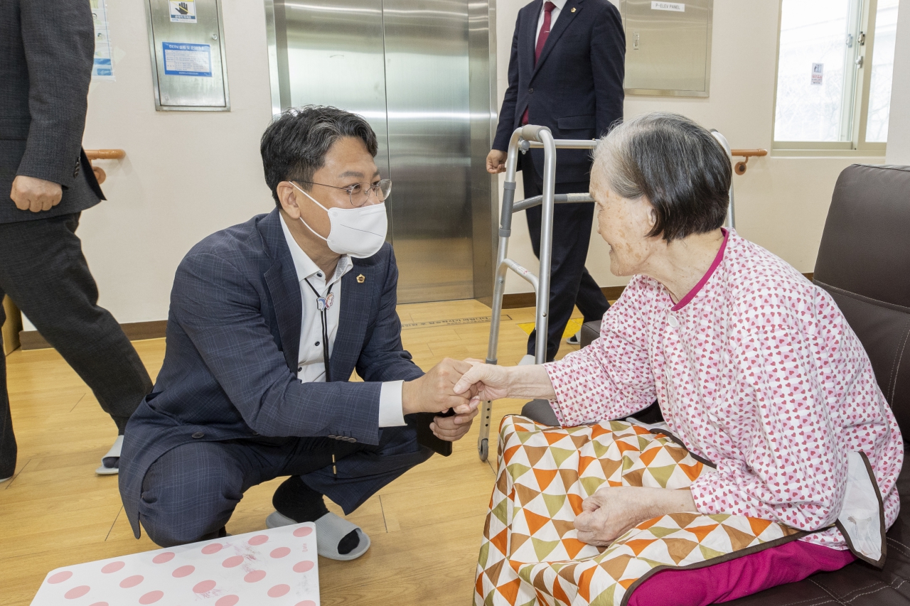 행정보건복지위원회 현지확인(경상북도 노인전문간호센터, 경북도립노인전문병원) 이미지(59)
