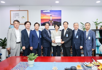 산불대책특별위원회 국회 방문 대표이미지