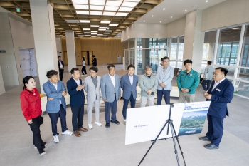 의회운영위원회 현지확인 대표이미지