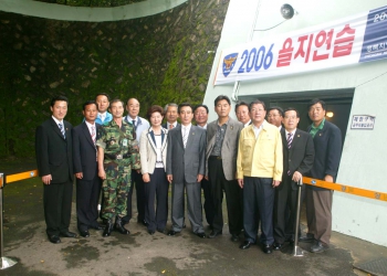 2006 을지연습 훈련장 방문(4)  대표이미지
